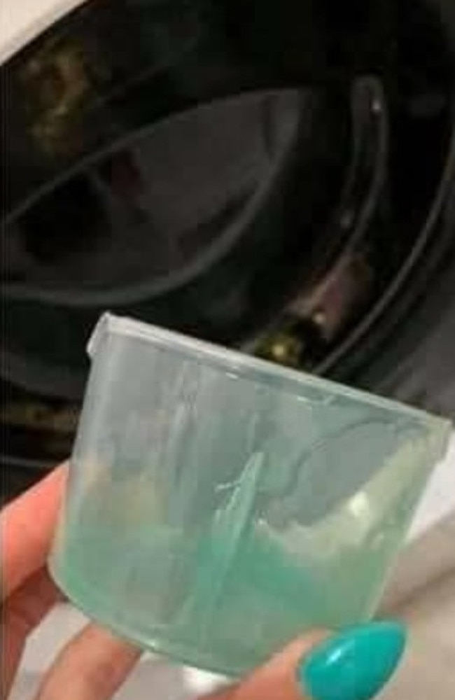 Laundry detergent hack: Woman discovers what to do with plastic measuring  cup