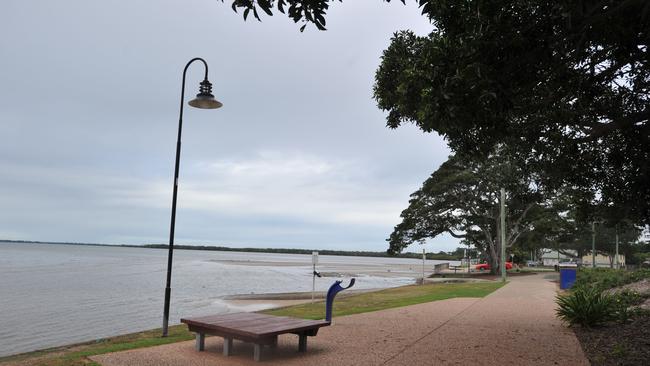 Moreton Bay Regional Council will trial an off-leash dog area on the footpath along the Deception Bay foreshore.