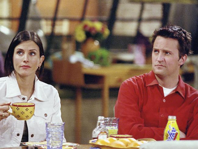 FRIENDS -- "The One with the Truth About London" Episode 16 -- Aired 2/22/2001 -- Pictured: (l-r) Courteney Cox as Monica Geller, Matthew Perry as Chandler Bing (Photo by NBC/NBCU Photo Bank via Getty Images)