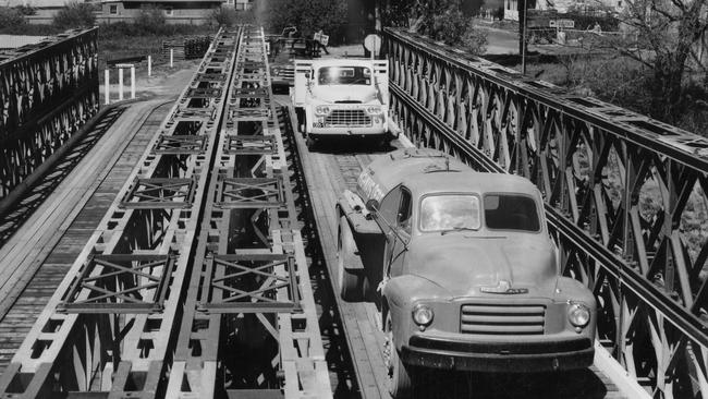 A new Bailey Bridge opened and the old one closed over the Torrens River on Holbrooks Road, Flinders Park / Underdale, SA, September 20, 1961.