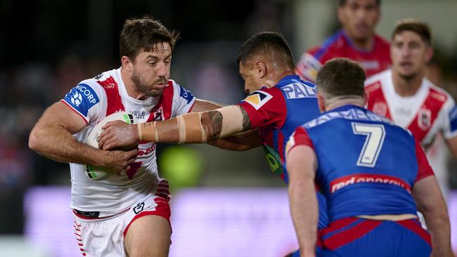 Ben Hunt (left) has committed to the Dragons for 2024. (Photo by Brett Hemmings/Getty Images)