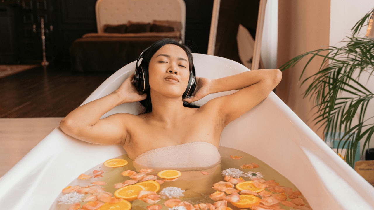 Reconnect with your body, mind and soul in one of Byron Bay's tranquil wellness hotspots. Image: Pexels