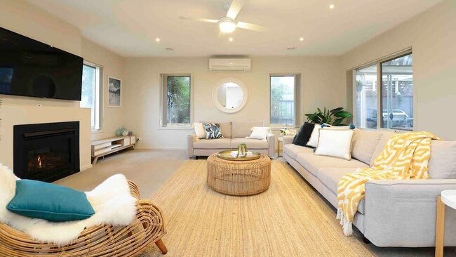 Relaxing living room. Photo: Stayz