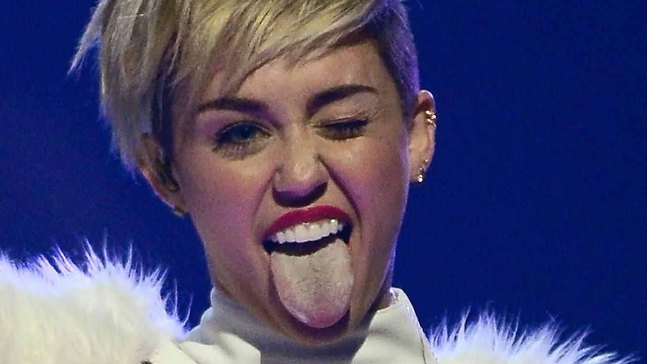 Miley Cyrus Shares Racy Valentine S Day Pic For Liam Hemsworth The Advertiser