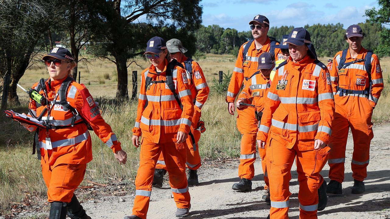 The SES is part of a large-scale search for missing Ballarat East woman Samantha Murphy. Picture: NCA NewsWire / Ian Currie