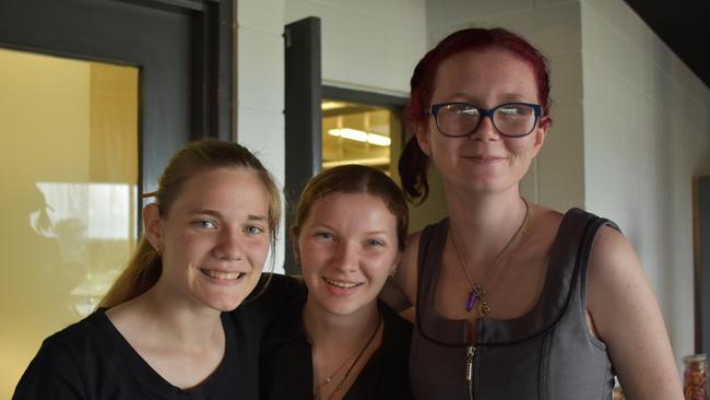 Sienna Long, Tayah Bradey and Rose Bennett at the Pavilion on Melbourne Cup Day 2022.