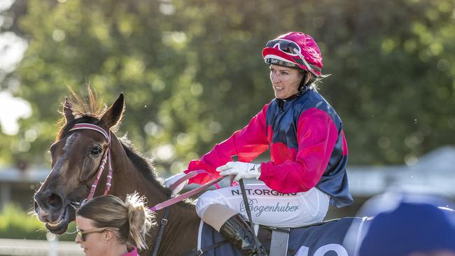 Quart Pot ridden by Skye Bogenhuber wins race 1 at Clifford Park. Saturday. 21st Nov 2020