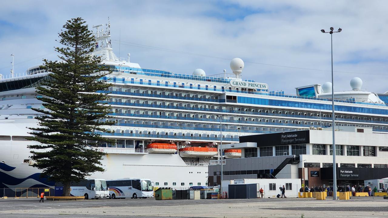 cruise ship in adelaide yesterday