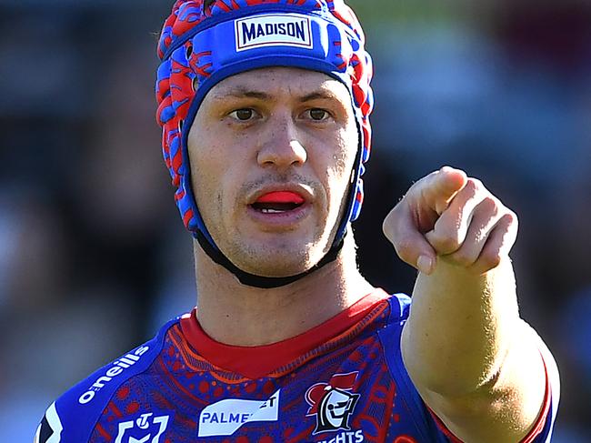 BRISBANE, AUSTRALIA - MAY 28: Kalyn Ponga of the Knights gestures during the round 12 NRL match between the New Zealand Warriors and the Newcastle Knights at Moreton Daily Stadium, on May 28, 2022, in Brisbane, Australia. (Photo by Albert Perez/Getty Images)