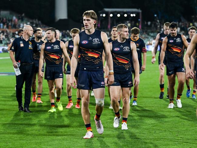 ADELAIDE, AUSTRALIA - APRIL 10:Crows leave the ground after losing after losing the round five AFL match between Adelaide Crows and Geelong Cats at Adelaide Oval, on April 10, 2025, in Adelaide, Australia. (Photo by Mark Brake/Getty Images)