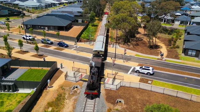 A level crossing to connect Heysen Boulevard, a major road thoroughfare in Mount Barker, is finally complete after developer deals left it unfinished. Picture: Mount Barker Council