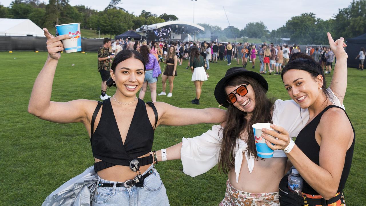 At The Backyard Series are (from left) Steph Sheriff, Karina Kelly and Kirsti Jones in Queens Park, Saturday, November 6, 2021. Picture: Kevin Farmer