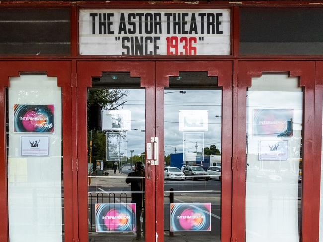 MELBOURNE, AUSTRALIA - MARCH 23: The iconic Astor Theatre with its doors closed and signage advising patrons that they will no longer be temporarily closed on March 23, 2020 in Melbourne, Australia. From midday Monday, venues such as bars, clubs, nightclubs, cinemas, gyms and restaurants, along with anywhere people remain static would be closed. Schools remain open but parents have the option to keep children at home if they wish while Victoria is bringing forward school holidays from Tuesday. There are now 1353 confirmed cases of COVID-19 in Australia and the death toll now stands at seven. (Photo by Asanka Ratnayake/Getty Images)