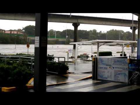 AU QLD:    Severe Flooding Hits Brisbane's Toombul Interchange   June 04