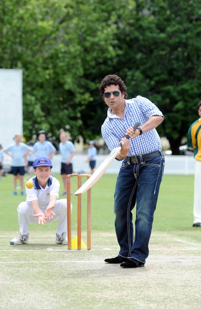 Sachin Tendulkar in Bowral to visit the Bradman Museum after being inducted into the Cricketing Hall of Fame.