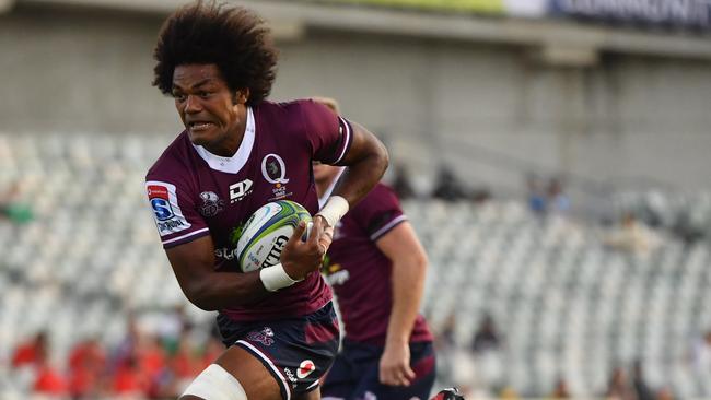 Henry Speight on his way to the tryline. Picture: AAP Image/Mick Tsikas