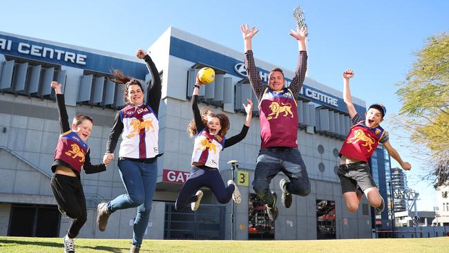 Brisbane Lions fans Libby and Josh Teece with children Summer 9, Cody 11 and Billy 6. Pic Peter Wallis