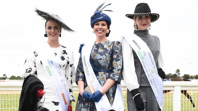 Swan Hill Cup 2024: Fashions on the Field winners – Rhiannon Chalmers, Alicia Williams, Tatiana Collier