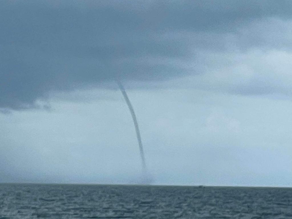 Waterspout spotted by charter boat group off coast of Hervey Bay | The ...