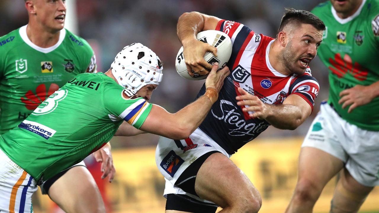 Tedesco seized on the mistake to turn the game for the Roosters. Photo: Phil Hillyard