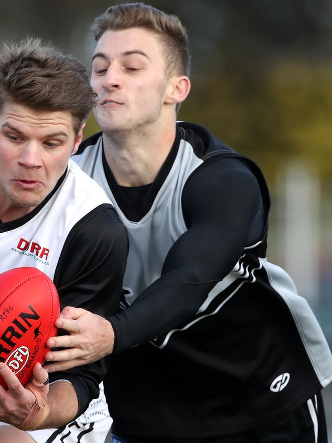 Ryan Micallef in action for Roxburgh Park last season.
