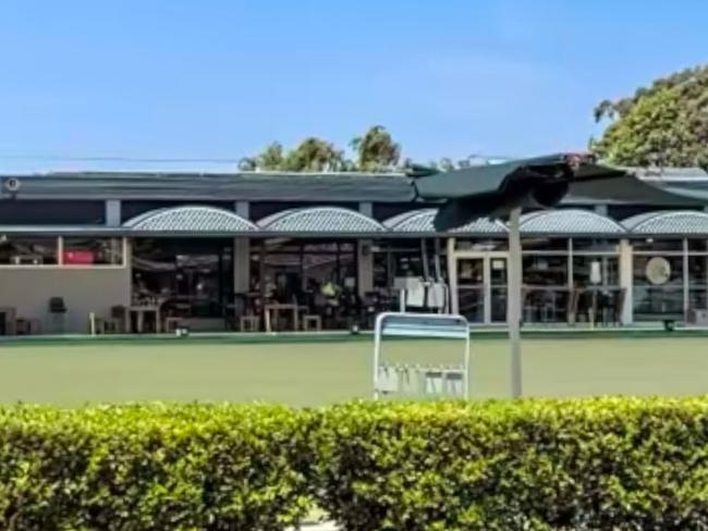 Two men dressed in black and armed with knives have robbed an employee of the Hamilton North Bowling Club on December 30, 2024. Picture: Google Maps.