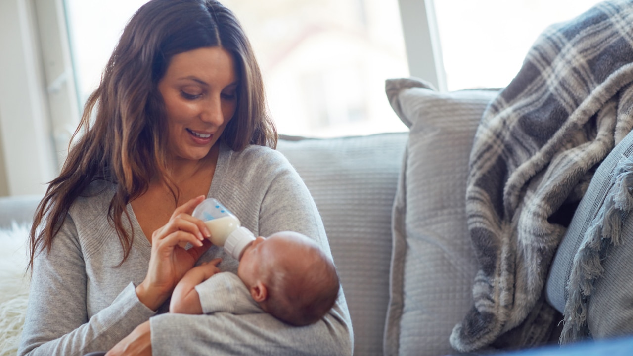 Paced bottle feeding guide: How to use this technique with your baby