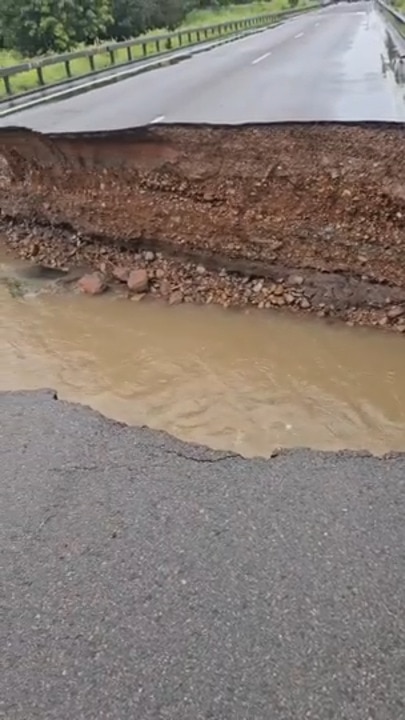 North Queensland bridge destroyed by floods