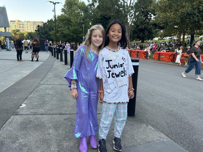 Priscilla Nikolich and Gemma Vu