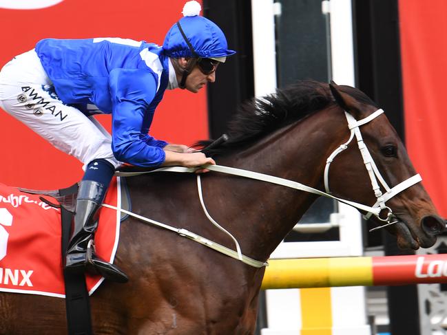 Jockey Hugh Bowman and Winx take out the Cox Plate with no fuss.