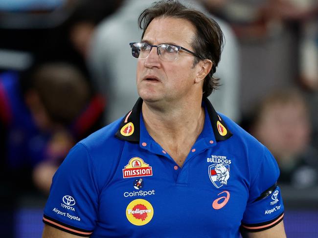 MELBOURNE, AUSTRALIA - AUGUST 20: Luke Beveridge, Senior Coach of the Bulldogs looks on during the 2023 AFL Round 23 match between the Western Bulldogs and the West Coast Eagles at Marvel Stadium on August 20, 2023 in Melbourne, Australia. (Photo by Michael Willson/AFL Photos via Getty Images)