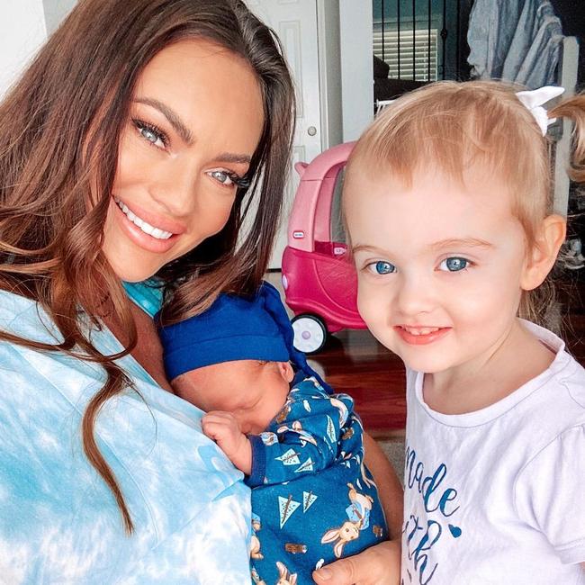 The mother-of-two reminded women to be patient in their journey after having children. Picture: Instagram/EmilySkye