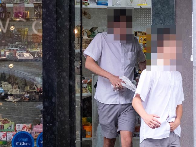 School students leave a tobacconist in Melbourne after buying vapes. Picture: Mark Stewart