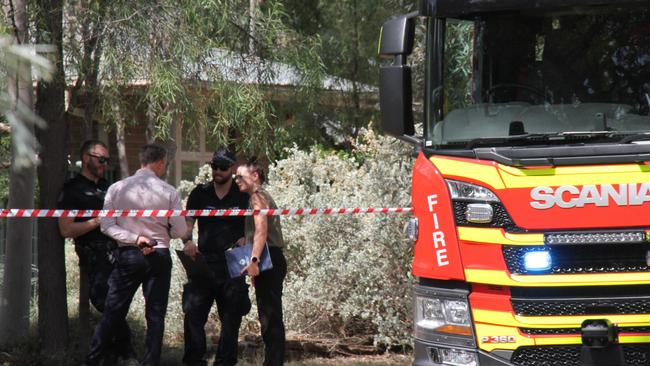 Police at the a house fire on McKinlay Street, Brailting, Alice Springs October 7, 2024. Picture: Gera Kazakov