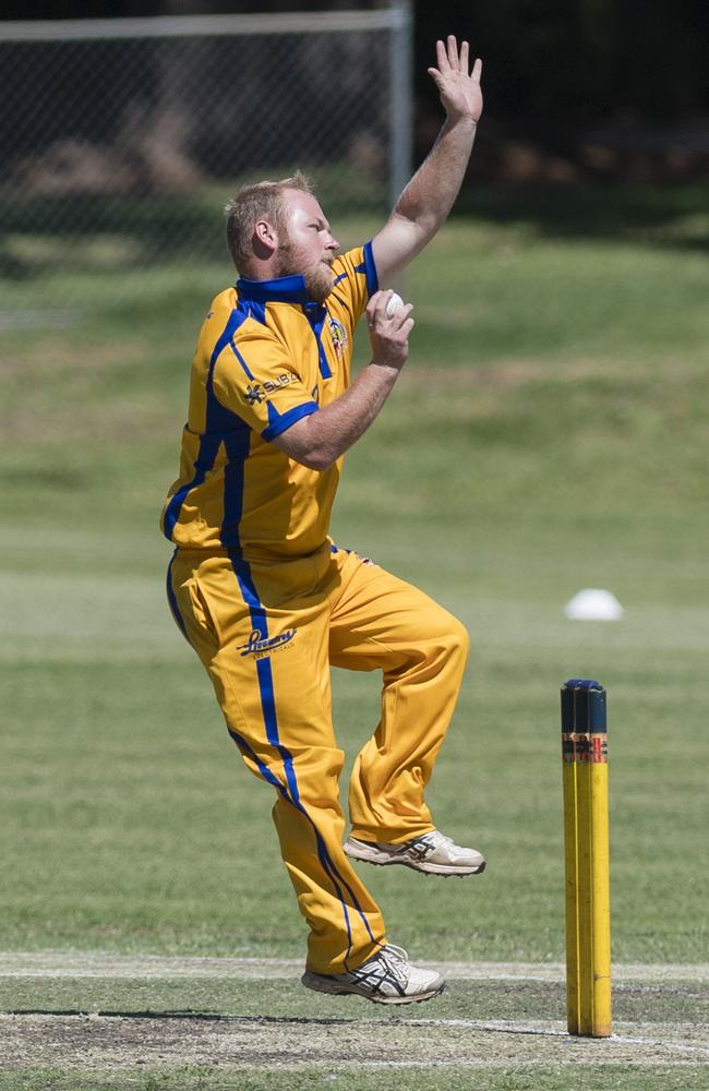 Jacob Jeans bowls for Northern Brothers Diggers in the B-grade one-day competition grand final. Picture: Kevin Farmer