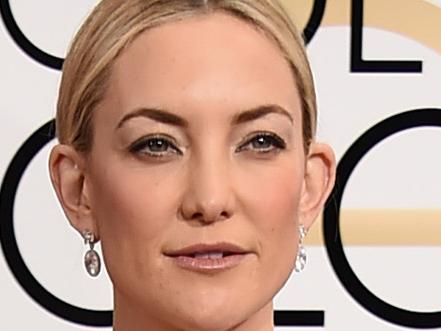 Kate Hudson arrives at the 72nd annual Golden Globe Awards at the Beverly Hilton Hotel on Sunday, Jan. 11, 2015, in Beverly Hills, Calif. (Photo by Jordan Strauss/Invision/AP)