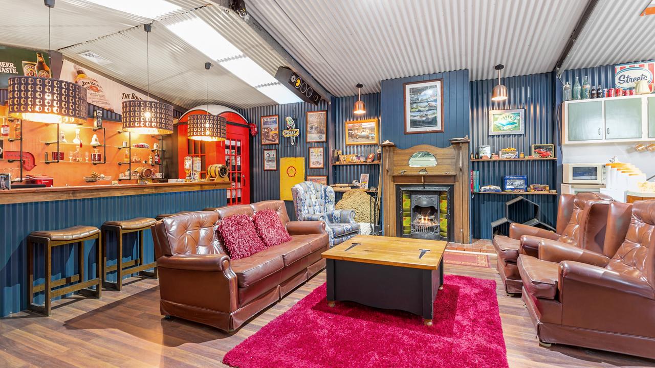 2509 Frankston Flinders Rd, Bittern has a man cave with an antique phone booth converted into a toilet.