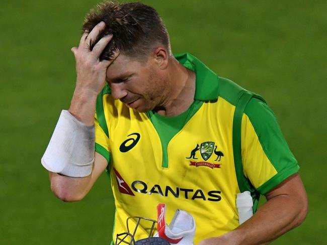 Australia's batsman David Warner reacts as he walks off the pitch after losing his wicket during the international Twenty20 cricket match between England and Australia at the Ageas Bowl in Southampton, southern England on September 4, 2020. (Photo by Dan Mullan / POOL / AFP) / RESTRICTED TO EDITORIAL USE. NO ASSOCIATION WITH DIRECT COMPETITOR OF SPONSOR, PARTNER, OR SUPPLIER OF THE ECB