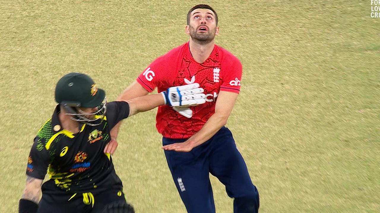Matthew Wade obstruant le terrain, Jos Buttler choisit de ne pas faire appel, raison, vidéo, l’Angleterre bat l’Australie