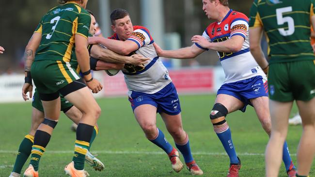 Thomas Romer carts it up for Emu Plains. Picture: Steve Montgomery