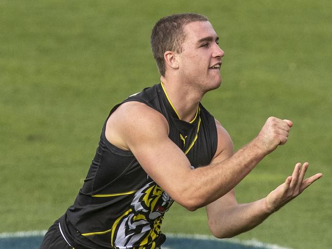 Jack Ross of the Tigers are seen during a Richmond Tigers training session at Punt Road Oval in Melbourne, Thursday, April 11, 2019.  (AAP Image/Daniel Pockett) NO ARCHIVING