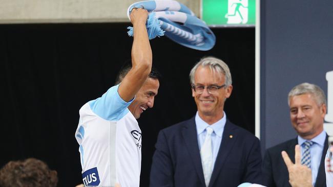 Tim Cahill and David Gallop.