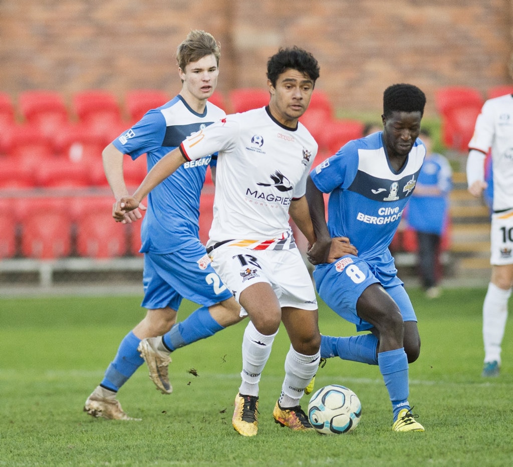 Makhaya Quakawoot, Magpies and Emmanuel Philip, Thunder. Picture: Nev Madsen