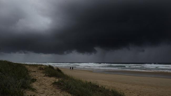 Flooding And 120km H Winds To Test Emergency Crews As Gold Coast Faces 