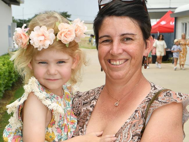 Socials at Family Fun Race Day at Cluden Park. Jesse Tillman with Peyton, 3. Picture: Evan Morgan