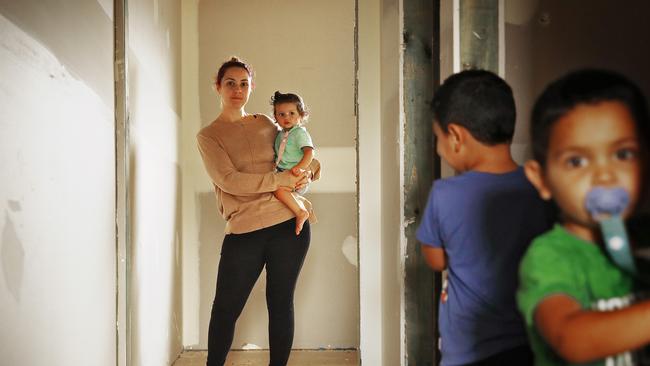 Kayla Rosso in the granny flat with daughter Mariah (1yr old) and sons Kingston (blue shirt) and Levi (green shirt). Picture: Sam Ruttyn