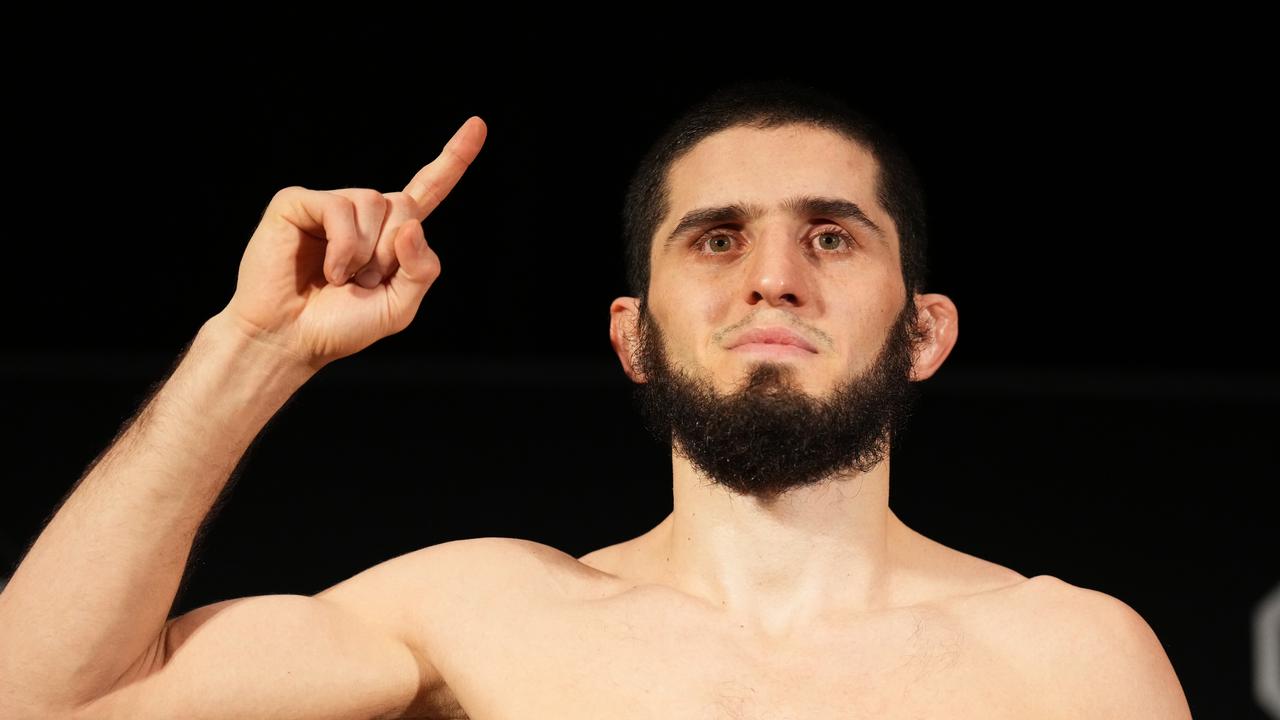 Islam Makhachev struggled to make weight the last time he faced off with Alex Volkanovski – and the same appears true in Abu Dhabi. Picture: Getty