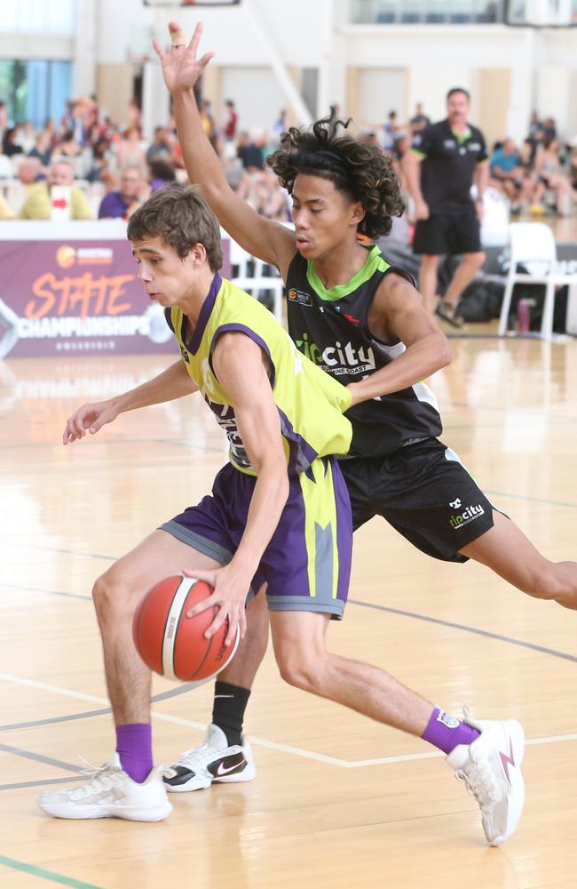 Basketball QLD U18's State Championships 2024 semi-finals day. Div 5 and 6. Yellow South Burnett vs. Sunshine Coast Rip City. 13 January 2024 Carrara Picture by Richard Gosling