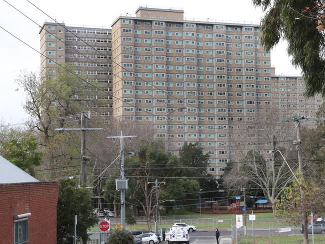 MELBOURNE, AUSTRALIA - NewsWire Photos JULY 05, 2020: Police on the scene at Government Housing towers on Racecourse road in Flemington which have been locked down by the Victorian Government in an attempt to stop the outbreak of COVID-19. Picture: David Crosling