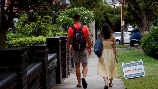 Young people are finding it harder to secure rentals in Sydney. Picture: NCA NewsWire/Nikki Short